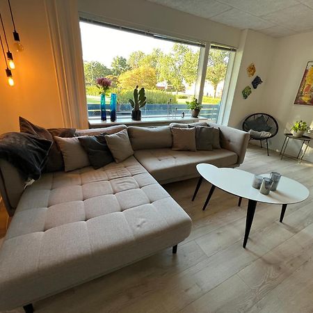 Nyrenoveret Lejlighed Med Balkon Og Parkering Esbjerg Luaran gambar
